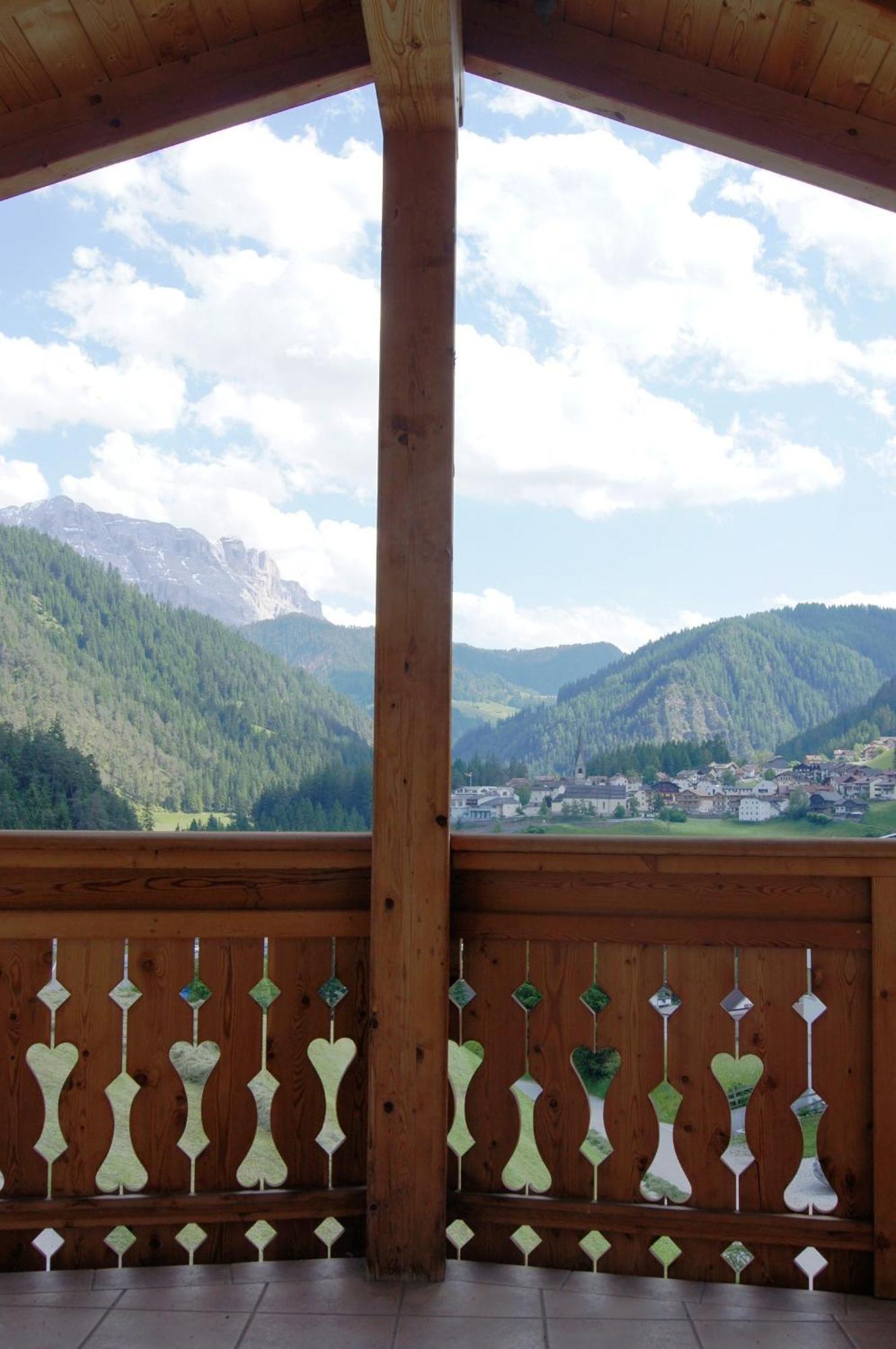 Piculin Alpin Apartments San Martino in Badia Zewnętrze zdjęcie