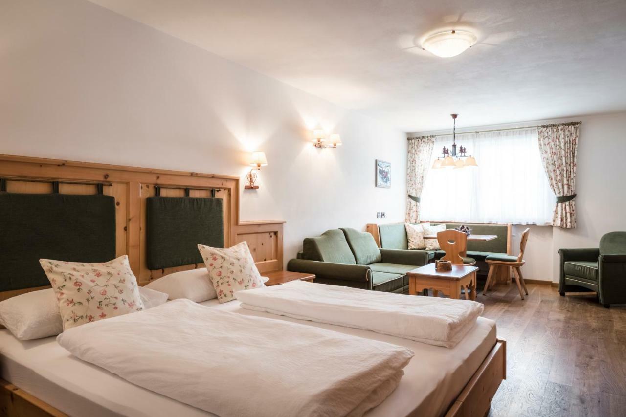 Piculin Alpin Apartments San Martino in Badia Zewnętrze zdjęcie