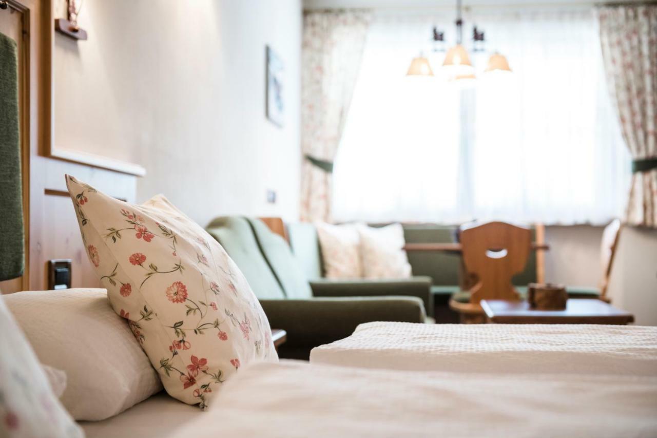 Piculin Alpin Apartments San Martino in Badia Zewnętrze zdjęcie